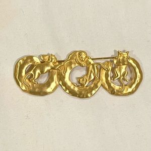 Signed  JJ Cats Chasing Cats Kitten Gold Tone Pin Brooch
